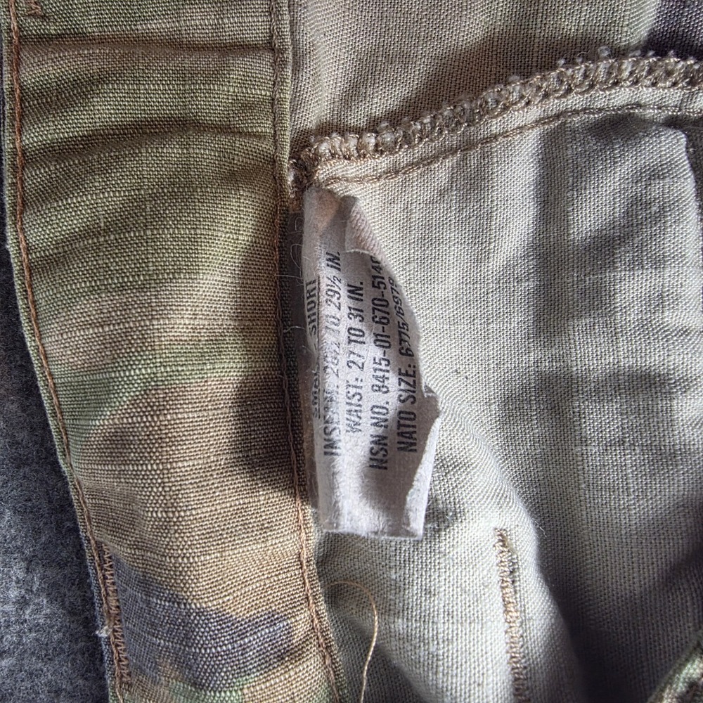 US Military Issue Camo Cargo Pants Small Short 30x30 I2 - Picture 2 of 5